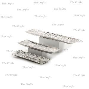 Lot de 3 plateaux à chocolats de tailles différentes en aluminium couleur argent pour salade de service à des prix abordables - Product Image 3