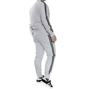 Survêtement de sport pour homme, collection Hiver 2026, noir bicolore, à capuche, coupe ajustée, en polaire polyester/coton, pour adulte - Product Image 3