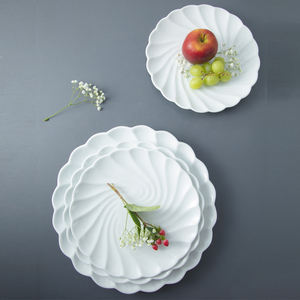 Plaque en céramique torsadée OEM de 9.5 pouces prix de gros bon marché pour les plats en plastique de restaurant d'hôtel fabriqués au Vietnam par le fabricant - Product Image 4