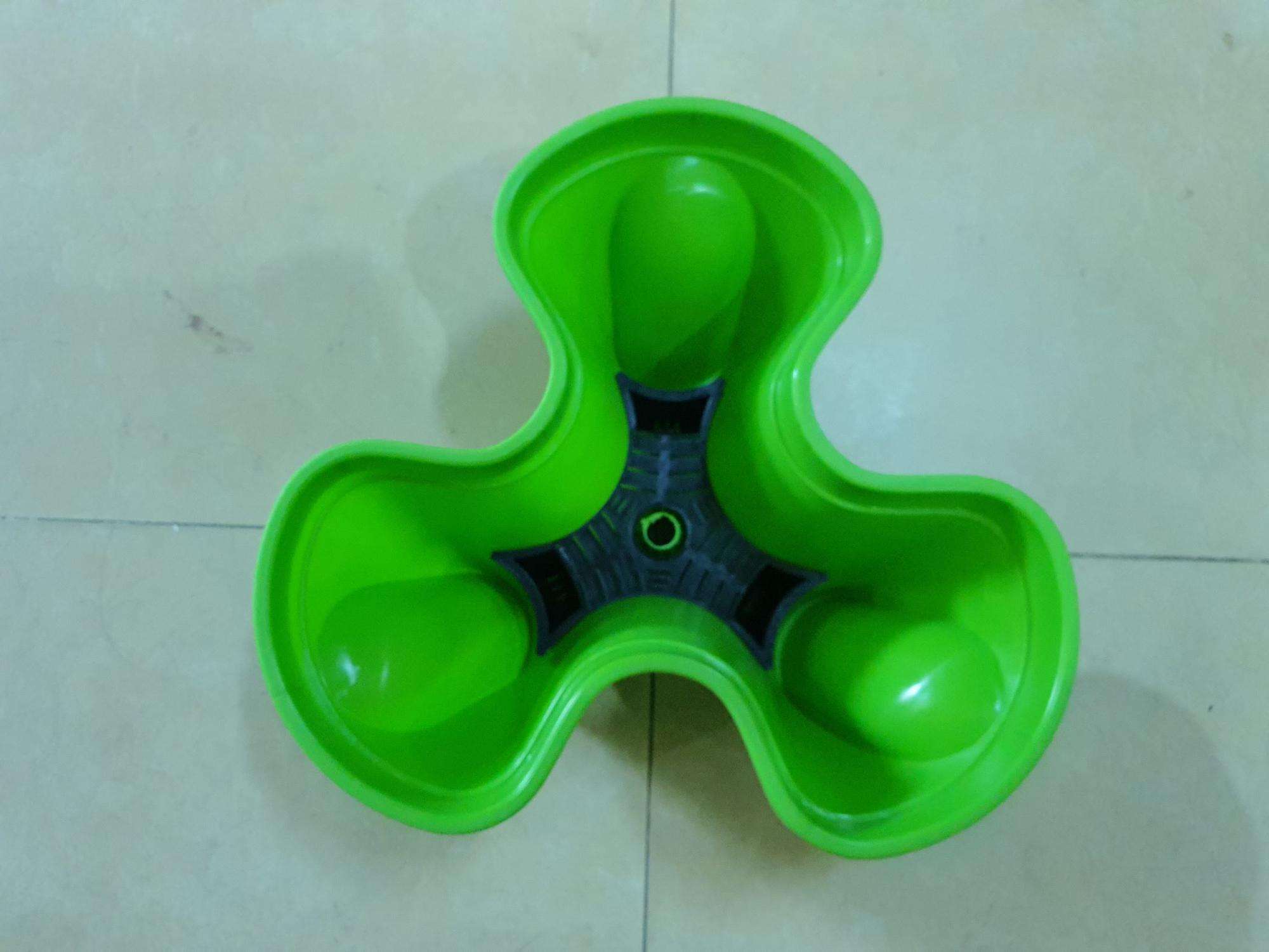 สีเขียว