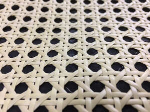 Malla de ratán semiblanca Bao Minh para muebles, origen Vietnam - Product Image 3