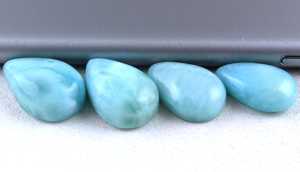 Venta al por mayor 2020 Lote de 4 piezas de alta calidad Natural Larimar Piedra preciosa Forma de pera Cabujón azul Fabricante de cuentas de piedra genuina - Product Image 2