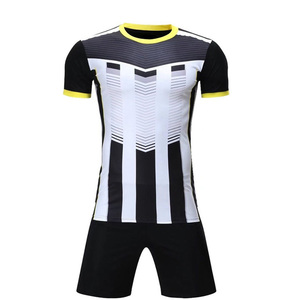 Canleo International Custom Sublimation Soccer Wear Set Equipo de entrenamiento Uniformes de fútbol con camisetas impresas de alta calidad - Product Image 5