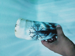Cuerno Vikingo para Beber Tallado a Mano de Primera Calidad, Auténtico y Seguro para Alimentos, Sin Fugas - Product Image 4