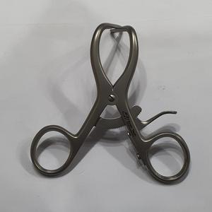Rétracteur périnéal Gelpi sûr et efficace de source d'alimentation manuelle fiable pour l'outil de tissu de chirurgie pelvienne de gynécologie d'obstétrique - Product Image 2
