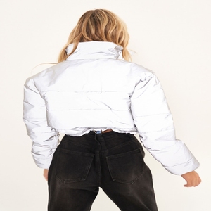 Réfléchissant gris à manches longues vêtements de rue bouffantes 2025 nouveau hiver femmes mode corps court hiver chaleur filles haut court - Product Image 6