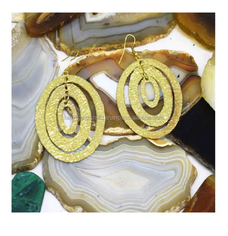 2021 Anting-Anting Lingkaran Berlapis Emas Logam Campuran Kuningan untuk Anak Perempuan Mode Perhiasan Populer Anting Berbentuk Bulat Grosir