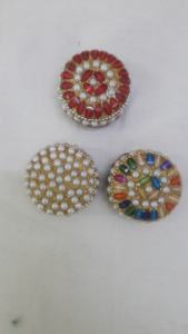 Adornos de árbol de Navidad en colores surtidos y diseños adecuados para Navidad - Product Image 3