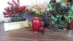 Urna de madera de estilo americano de Brassworld India Estilos diversos para funerales y suministros conmemorativos - Product Image 6