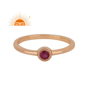 925เงินสเตอร์ลิงธรรมชาติทับทิมพลอยซ้อนแหวนสำหรับผู้หญิงเครื่องประดับผู้ผลิต - Product Image 1