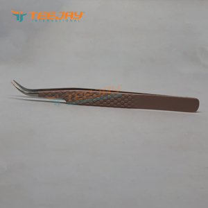 Pinza de Aislamiento en Forma de J TEEJAY ELT-343 de Acero Inoxidable con Recubrimiento en Polvo Rosa, Punta Fina de Diamante para un Acabado Impecable de Pestañas - Product Image 5