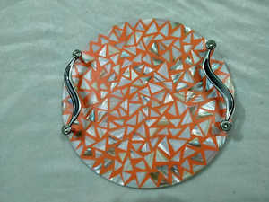 Plateau rond en nacre de qualité supérieure avec poignées en métal pour servir pendant le Ramadan et l'Aïd Plateau cadeau parfait - Product Image 2