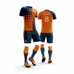 Ensemble de maillots de football sublimés personnalisés pour hommes, manches courtes, anti-transpiration, uniforme de football bleu et blanc, numéro d'équipe 10, coupe athlétique - Product Image 5