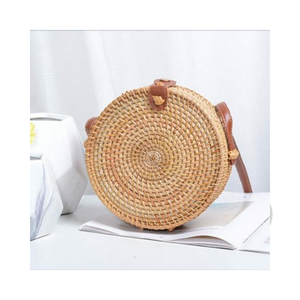 กระเป๋าคาดลำตัวหวายสไตล์วินเทจและโบฮีเมียนทำมือในเวียดนามตกแต่งด้วยดอกไม้และลูกปัด - Product Image 2