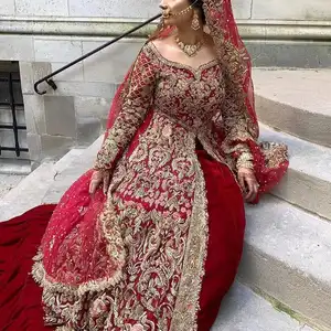 令人惊叹的印度/巴基斯坦新娘地板长度穿衣搭配点缀在水晶玻璃珠土石方工程的婚礼-2020