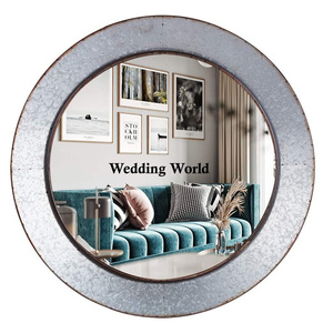 Miroir mural design en métal Miroir décoratif fait à la main de qualité supérieure Miroir mural fantaisie de forme personnalisée Vente en gros de luxe - Product Image 3
