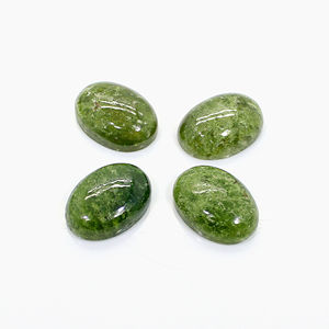 อิชู เจมส์ เซอร์ทิฟายด์ พลอยธรรมชาติสีเขียวเฮนน่าแจสเปอร์ 4 เม็ด ขนาด 18x13 มม. รูปไข่แบบคาโบชอง น้ำหนัก 56.20 กะรัต จากอินเดีย - Product Image 1
