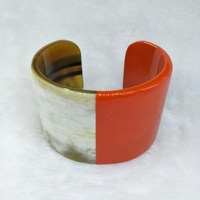 Bracelet manchette tendance en corne de vache laquée, style Etsy, vente chaude, pour anniversaire, décontracté/sportif, vente en gros Vietnam 2026