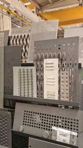 Presse perforante, pressoir pour pièces métalliques et moules - Product Image 4