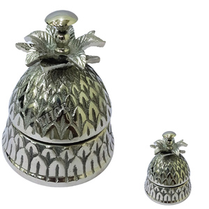 Diseño náutico de piña Estilo vintage Campana de mesa Artículo de regalo de aluminio pulido plateado para uso de oficina de maestros - Product Image 1