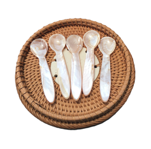 Elección perfecta para una cuchara de madreperla Cuchara de carviar Perfecta para servir Caviar Premium - Product Image 2