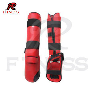 Espinilleras de Cuero de Alta Calidad para Kickboxing y MMA, Espinilleras de Cuero Rojas para MMA - Product Image 4