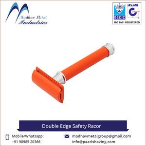 Rasoir de sécurité à double tranchant en métal Madhav de qualité supérieure avec manche en laiton et lame en acier inoxydable pour hommes au meilleur prix - Product Image 2