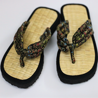 Chaussons en jonc de mer de haute qualité, tongs couleur cannelle, en paille naturelle douce comme de la soie, légers, antidérapants, chauds, chaussures de massage pour l'été