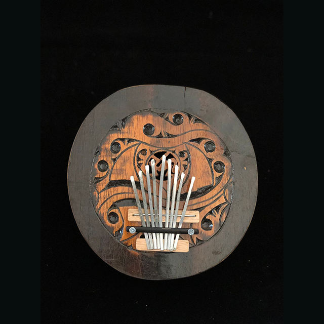 สีเทาอ่อน