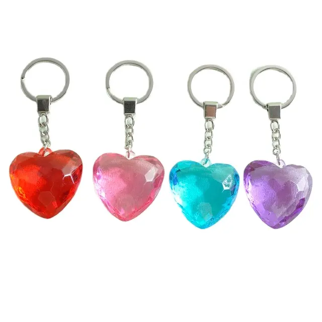 Wholesale Cheap Promotional Gift Customized Fashion Love Heart Crystal Acrylic Keychain Accessories for Women