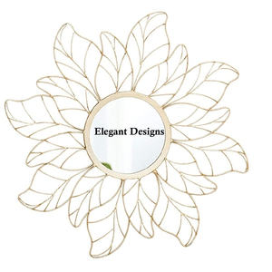 Miroir mural en métal de luxe de haute qualité fait à la main en Inde Forme personnalisée pour une décoration intérieure unique Utilisation décorative - Product Image 6