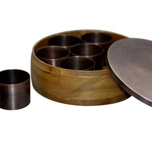 Caja de especias redonda de madera con tapa metálica, utensilios de cocina para hierbas y especias, caja de masala para accesorios de cocina - Product Image 3