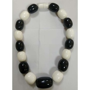 Collar de resina con cuentas ovaladas, collar clásico corto de un solo Color con accesorios de tornillo - Product Image 3