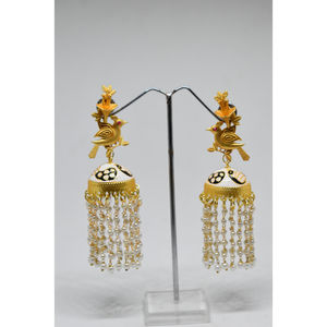 Aretes de aro jhumka con incrustaciones de piedras de latón con acabado mate dorado meenakari tradicional para niñas y mujeres - Product Image 1