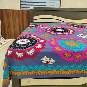 Sábana de cama bordada con estilo, tapicería de regalo de boda real tradicional hecha a mano - Product Image 3