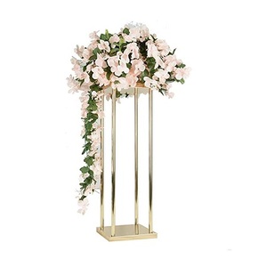 Centro de mesa con base de flores en cristal y metal color dorado, tamaño y forma personalizados, para decoración de bodas. - Product Image 4