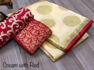 Travail de broderie lourde Sari vert avec pièce de chemisier de couleur bleue non cousue pour vêtements exclusifs pour femmes indiennes et pakistanaises - Product Image 2