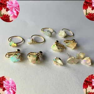 Natürlicher äthiopischer Opal Rohsteine Ring 925 Sterling-Silber-Bezel-Set Ring für Muttertagsgeschenk Neuzugang Ring Schmuck