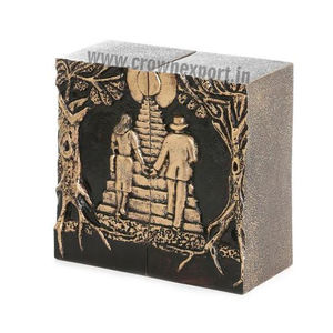 Urnas Funerarias para Adultos, Urnas de Cremación Dobles para Parejas, Diseño de Manos Entrelazadas, Urnas de Aluminio Doradas y Negras - Product Image 6