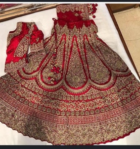 ชุดเจ้าสาว lehenga choli อินเดียดั้งเดิมปากีสถานที่มีการปัก2025 zardozi หนัก - Product Image 1