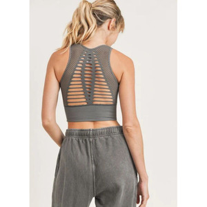 Sujetador Deportivo Sin Costuras con Corte Láser Color Gris Awaken, Nuevo, OEM, Hecho a Medida - Product Image 5