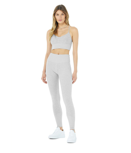 Conjunto de sujetador y mallas para mujer, ropa activa personalizada para yoga y correr, trajes especialmente diseñados para entrenamiento - Product Image 1