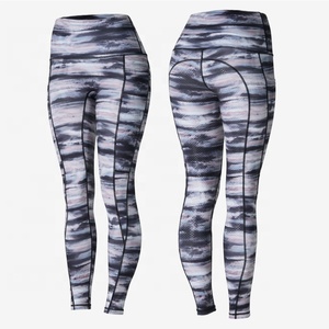 Women's Mid Waist Knee Length Gym <b>Leggings</b> Full Color Printed Non See Through Yoga Pants <b>Pockets</b> Spandex/Polyester Gym Cycling - Product Image 6