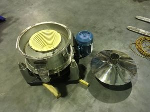 Concentrateur centrifuge d'or SD 400 en acier inoxydable, moteur haute performance pour le traitement de minerai - Product Image 5