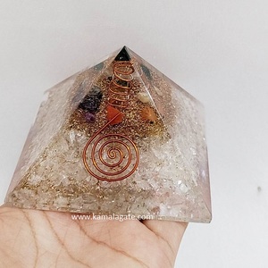 Vente en gros de la pyramide d'orgone Stone Craft Bobine métallique en cuivre semi-précieux pour la protection contre les CEM - Product Image 4