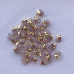 Colgante de cuarzo rosa Natural, Conector de piedra rugosa, Plata de Ley 925, oro, galvanoplastia, Gema en crudo, joyería a la moda - Product Image 1