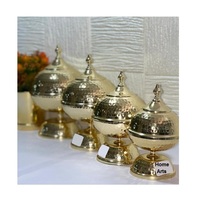 Plat de service en laiton pur, nouveau design, finition dorée polie, fabriqué en Inde, en vente