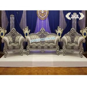 ชุดโซฟาเวทีแต่งงาน Maharaja สีเงินแบบทันสมัยชุดเก้าอี้งานแต่งสีเงินแกะสลักหรูหรา - Product Image 1