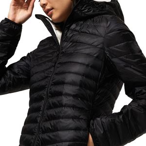 Chaquetas acolchadas ajustadas con logotipo OEM para mujer, forro de LICRA transpirable, relleno de algodón, ropa de invierno negra, decoración de botones de punto - Product Image 4