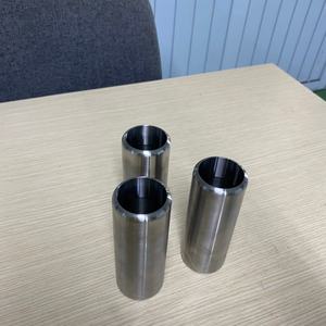 Fábrica de fresadoras de acero inoxidable y aluminio de alta calidad-Perforación CNC directa de Vietnam para aplicaciones de automóviles - Product Image 1